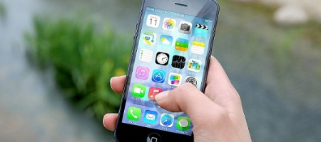 5 essential apps to make Valentine week special for travellers