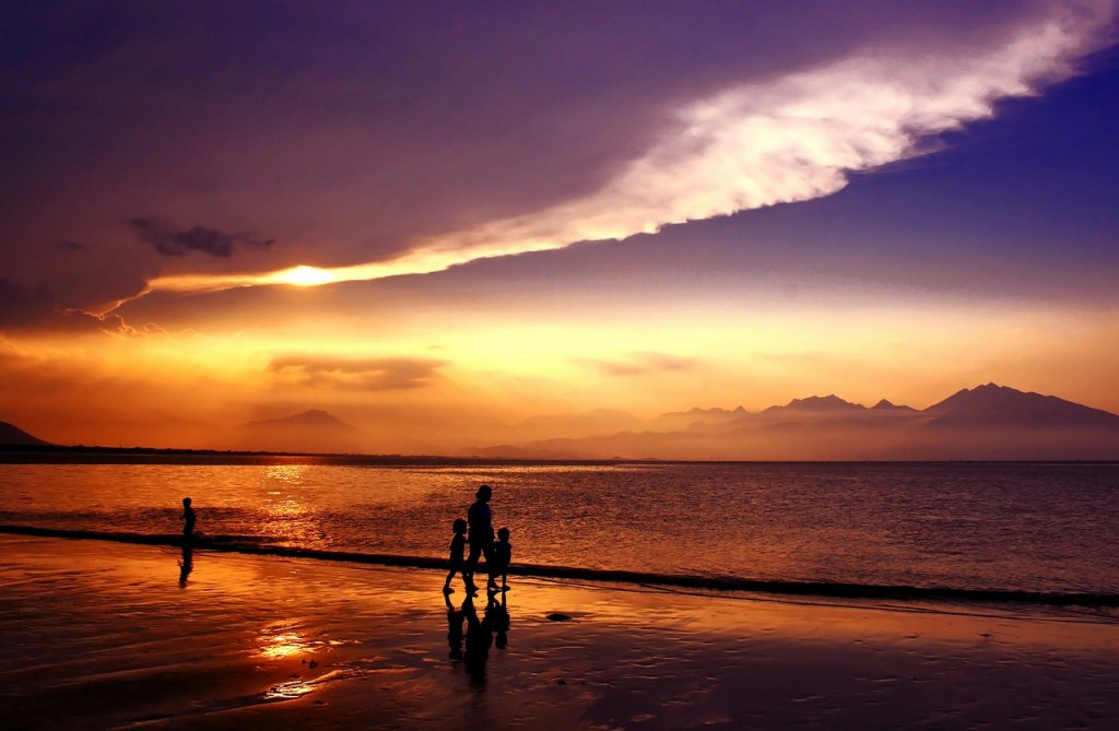 vietnam sunset da nang bay