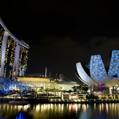 Marina Bay Sands might be turning a pricing error into a social media disaster