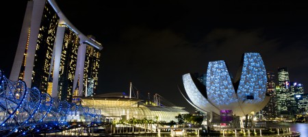 Marina Bay Sands might be turning a pricing error into a social media disaster