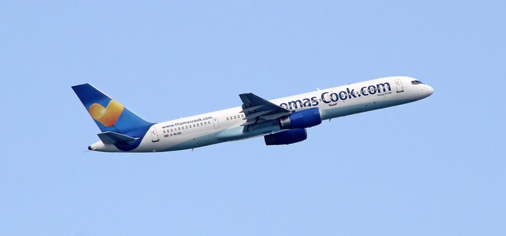 1599px-G-WJAN_Thomas_Cook_Airlines_Boeing_757-21K_(21463825540)